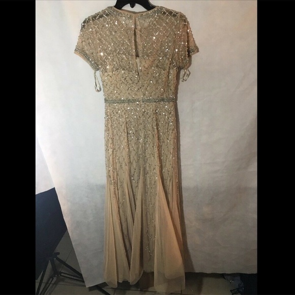 $328 Adrianna‎ Papell Cap Sleeve Beaded Mesh Gown Champagne [Petite 2P ]